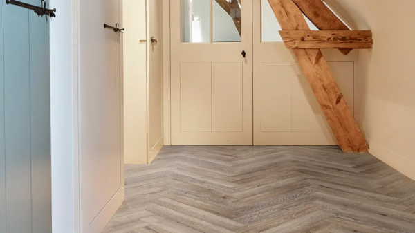 COREtec Naturals Herringbone Acorn (Fiskben)